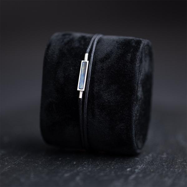 1,5 mm schwarzes Nylonarmband mit Carbonfaser-Finish - Talis Black Silver